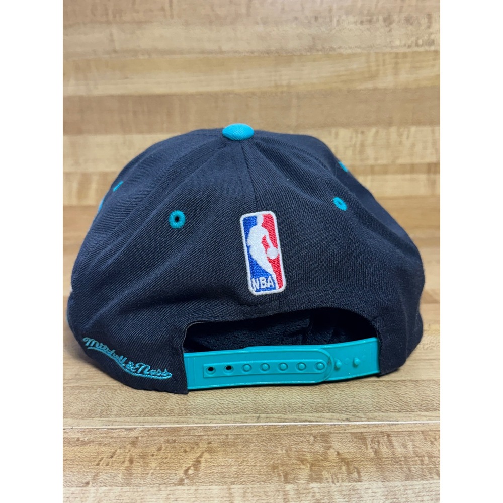 Mitchell & Ness Vancouver Grizzlies Snapback Hat diamond cut Hardwood Classics - Picture 5 of 8
